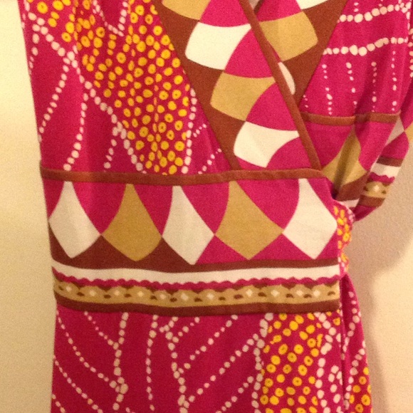 Super cute short sleeve silk dress - Picture 4 of 5